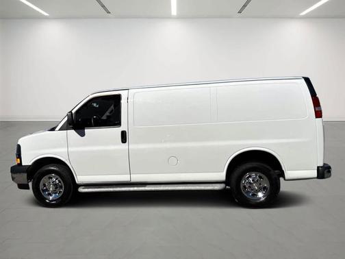 2024 Chevrolet Express 2500 Work Van
