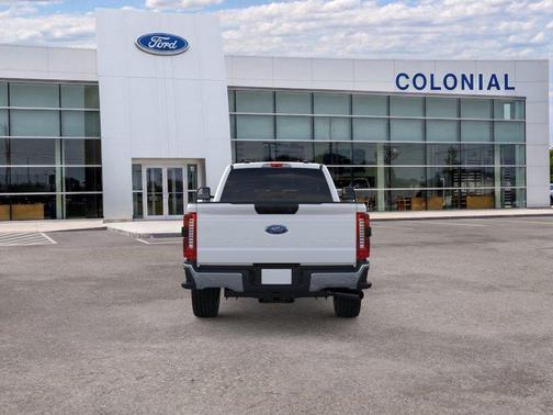Oxford White 2026 Ford F-250 XLT
