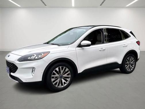 2020 Ford Escape Titanium Hybrid