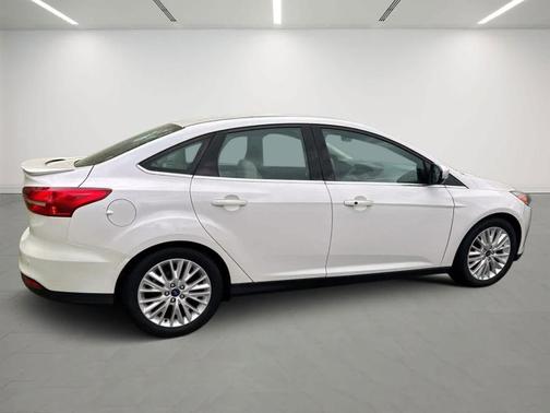 2017 Ford Focus Titanium