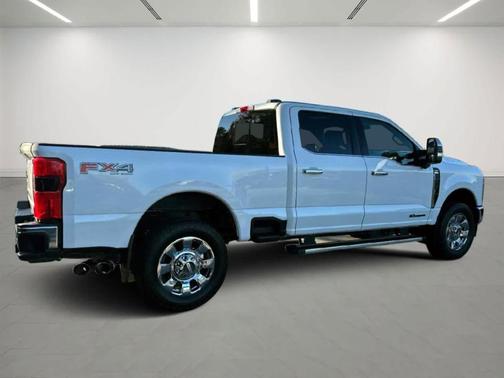 2024 Ford F-350 Lariat Super Duty
