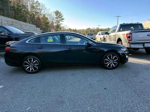 2022 Chevrolet Malibu RS