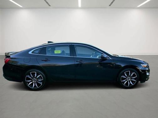 2022 Chevrolet Malibu RS