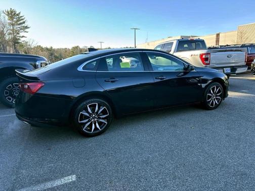 2022 Chevrolet Malibu RS