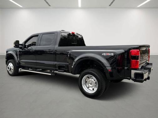 2025 Ford F-450 Lariat