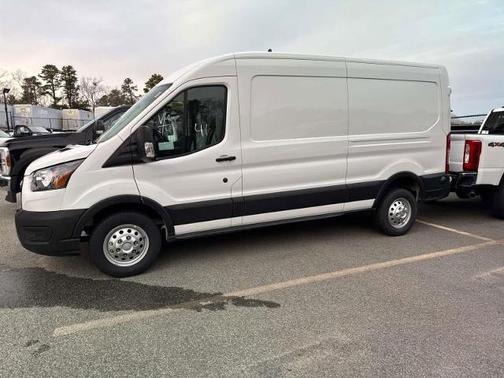 2025 Ford Transit-250 148 WB Medium Roof Cargo