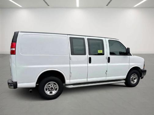 2023 GMC Savana 2500 Work Van