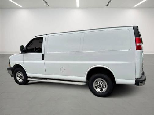 2023 GMC Savana 2500 Work Van