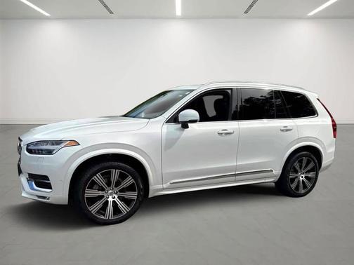 2022 Volvo XC90 T6 Inscription 7 Passenger