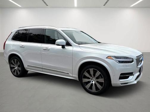 2022 Volvo XC90 T6 Inscription 7 Passenger