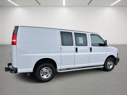 2023 GMC Savana 2500 Work Van