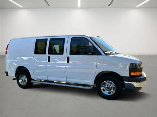 2024 GMC Savana 2500 Work Van