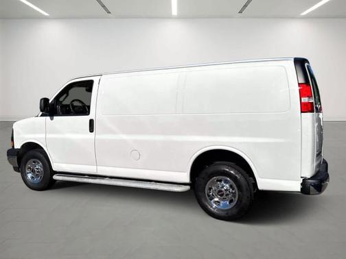 2024 GMC Savana 2500 Work Van