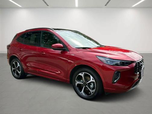 2023 Ford Escape ST-Line Elite