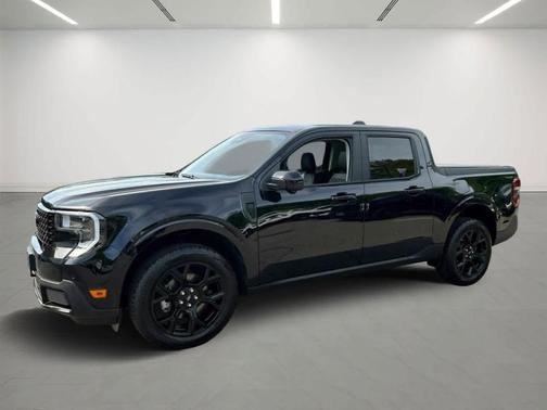 Shadow Black 2025 Ford Maverick Lariat