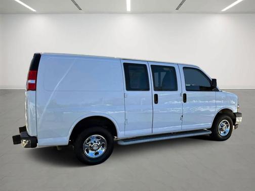 2024 Chevrolet Express 2500 Work Van