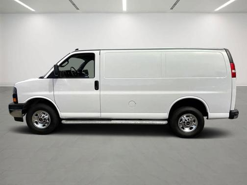 2023 GMC Savana 2500 Work Van
