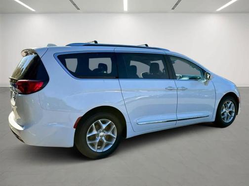 2019 Chrysler Pacifica Touring-L Plus