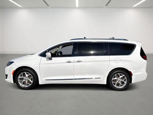 2019 Chrysler Pacifica Touring-L Plus