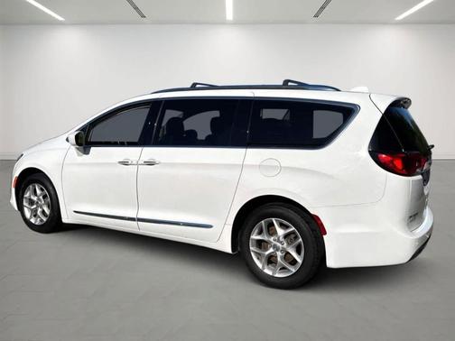 2019 Chrysler Pacifica Touring-L Plus