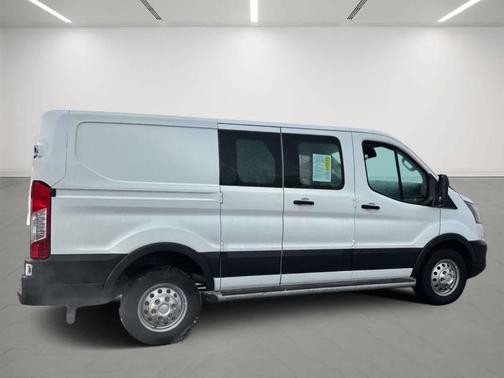 2023 Ford Transit-250