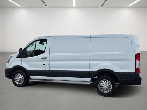 2023 Ford Transit-250