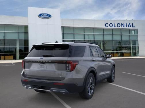 Carbonized Gray Metallic 2026 Ford Explorer Active