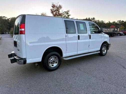 2023 GMC Savana 2500 Work Van