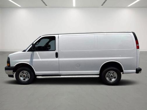 2023 GMC Savana 2500 Work Van