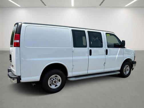 2023 GMC Savana 2500 Work Van
