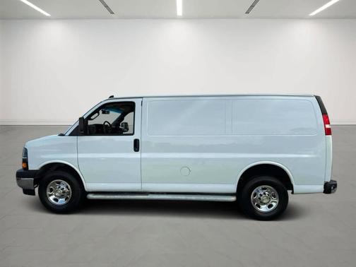 2024 Chevrolet Express 2500 Work Van