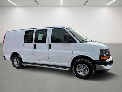 2024 Chevrolet Express 2500 Work Van