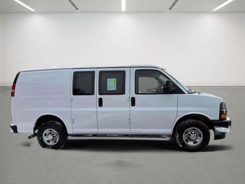 2024 Chevrolet Express 2500 Work Van