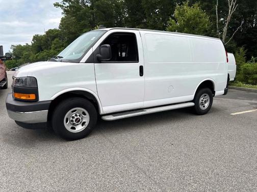 2023 GMC Savana 2500 Work Van