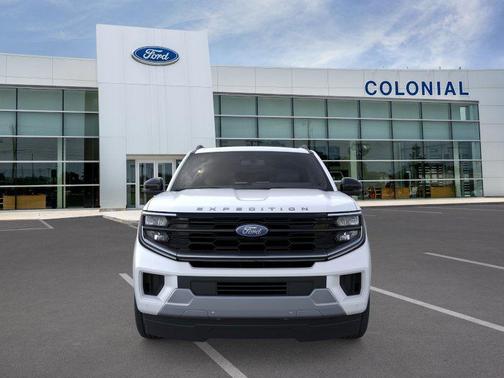 Star White 2026 Ford Expedition Max Platinum