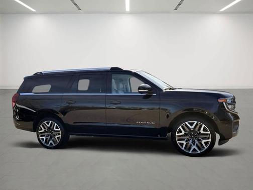 Agate Black Metallic 2025 Ford Expedition Max Platinum