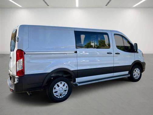 2024 Ford Transit-250