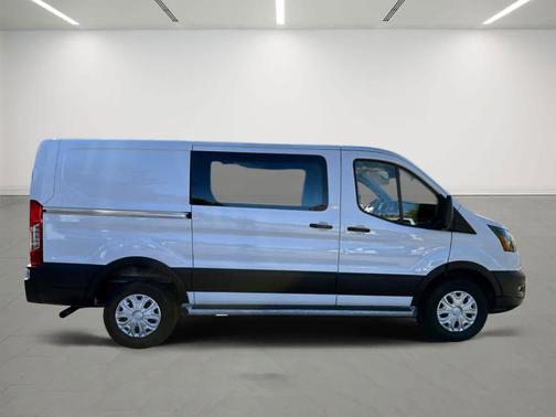 2024 Ford Transit-250