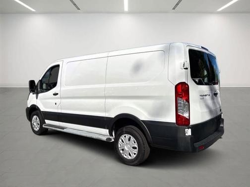 2024 Ford Transit-250