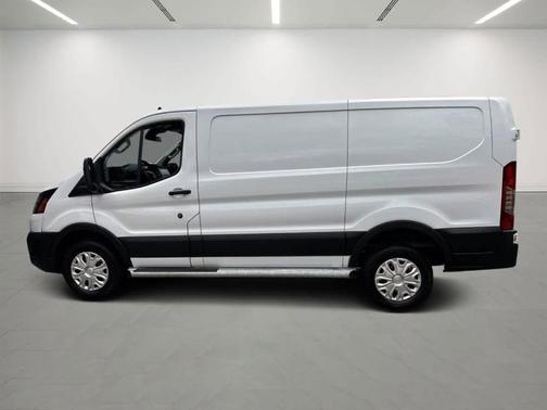 2024 Ford Transit-250