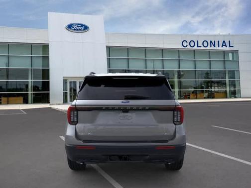 Carbonized Gray Metallic 2026 Ford Explorer Active