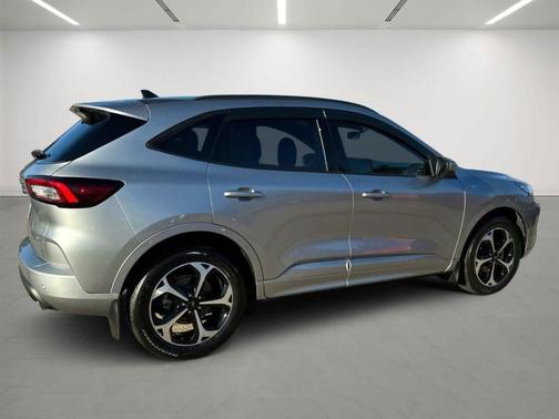 2024 Ford Escape ST-Line Elite