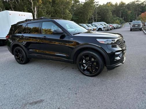 2024 Ford Explorer ST-Line