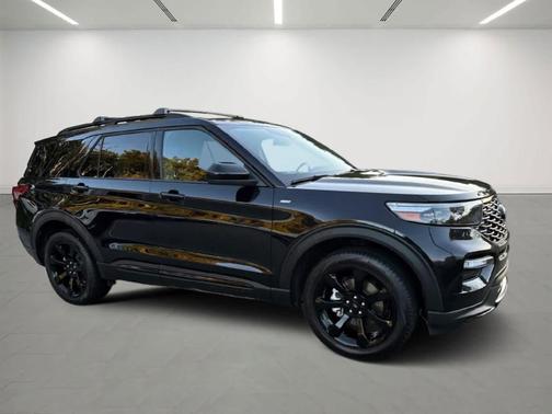 2024 Ford Explorer ST-Line