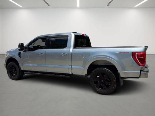 Iconic Silver Metallic 2023 Ford F-150 XLT