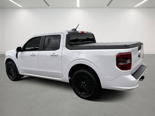 2025 Ford Maverick Lobo Standard