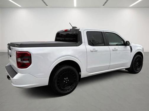 2025 Ford Maverick Lobo Standard