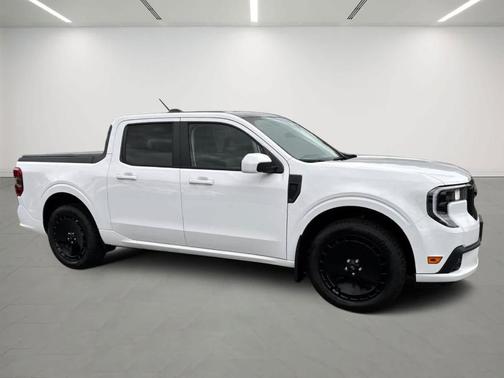 2025 Ford Maverick Lobo Standard