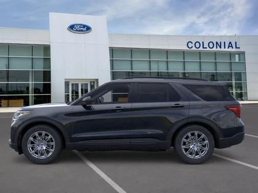 Agate Black Metallic 2026 Ford Explorer Active