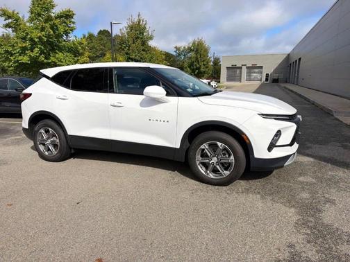 Summit White 2023 Chevrolet Blazer 2LT